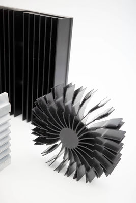 Antirust Stabiele Aluminiumuitdrijving Heatsink, Automobiel Uitgedreven Aluminiumprofielen