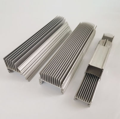 Buigende de Uitdrijvingsprofielen Multifunctionele Heatsink van het Legeringsaluminium