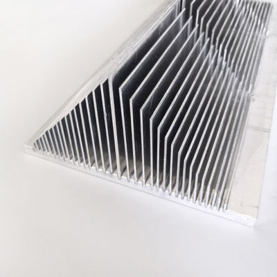 Driehoek Epoxy Elektronische Heatsink met Gevulde Thermische Kleefstof